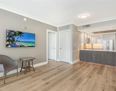 1350 Main Street - Photo Thumbnail 10