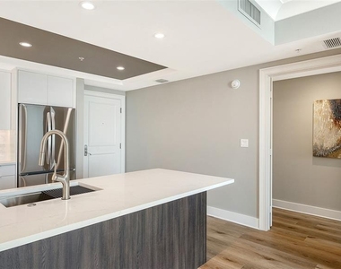 1350 Main Street - Photo Thumbnail 12