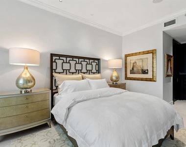 6427 Moorings Point Circle - Photo Thumbnail 36