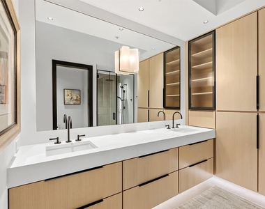 6427 Moorings Point Circle - Photo Thumbnail 37