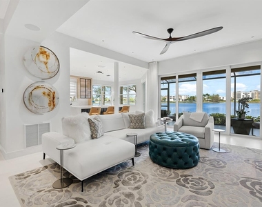 6427 Moorings Point Circle - Photo Thumbnail 15