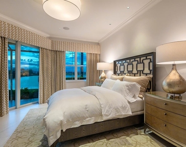 6427 Moorings Point Circle - Photo Thumbnail 9