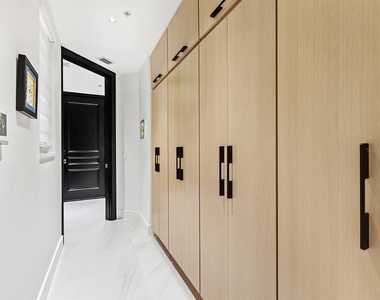 6427 Moorings Point Circle - Photo Thumbnail 41