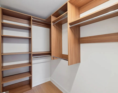 420 East 54th Street - Photo Thumbnail 4