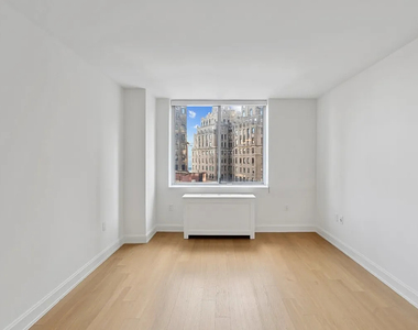 420 East 54th Street - Photo Thumbnail 3