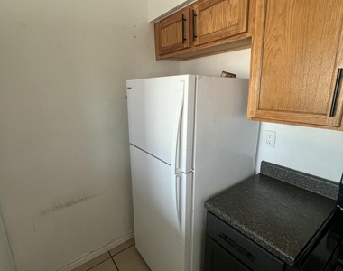 8609 Mercury Street - Photo Thumbnail 8