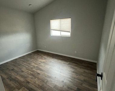 8609 Mercury Street - Photo Thumbnail 19