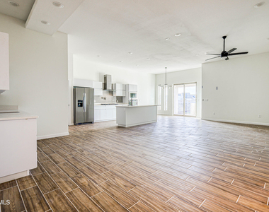 903 Dewsbury Way - Photo Thumbnail 11