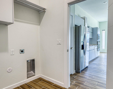 903 Dewsbury Way - Photo Thumbnail 20