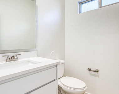 903 Dewsbury Way - Photo Thumbnail 10