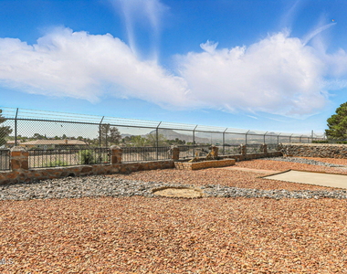408 San Blas Drive - Photo Thumbnail 23