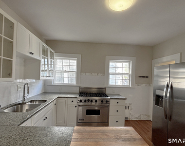 111 Arcadia Avenue - Photo Thumbnail 7