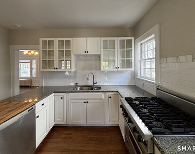 111 Arcadia Avenue - Photo Thumbnail 8