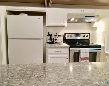 88 Heritage Hill Road - Photo Thumbnail 7