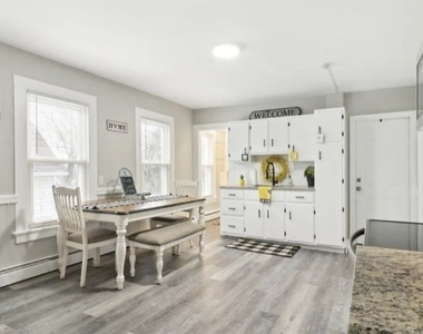 42 Antonio Avenue - Photo Thumbnail 3