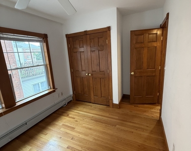 245 Edwards Street - Photo Thumbnail 9