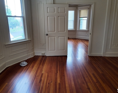 85 Thomas Street - Photo Thumbnail 4