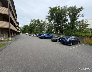 8 Oakwood Avenue - Photo Thumbnail 19