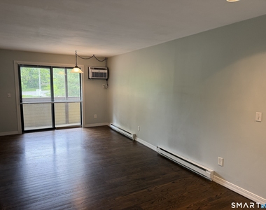 8 Oakwood Avenue - Photo Thumbnail 4