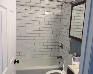 8 Oakwood Avenue - Photo Thumbnail 16
