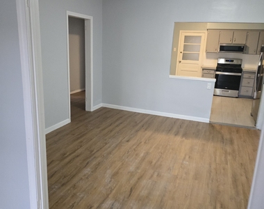 25 Curtin Avenue - Photo Thumbnail 2