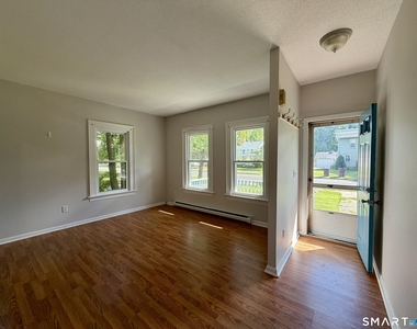 208 Main Street - Photo Thumbnail 9