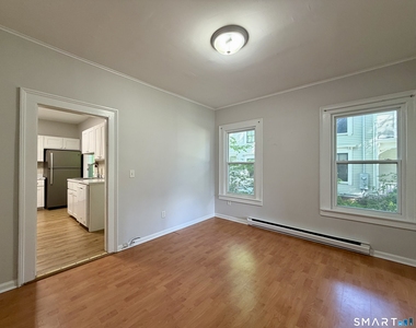 208 Main Street - Photo Thumbnail 4