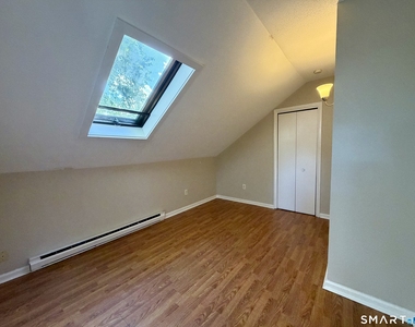208 Main Street - Photo Thumbnail 21