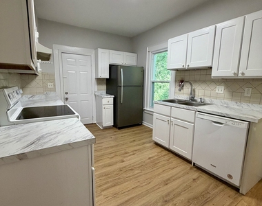 208 Main Street - Photo Thumbnail 2