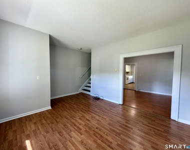 208 Main Street - Photo Thumbnail 10