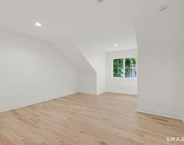 195 S Water Street - Photo Thumbnail 19