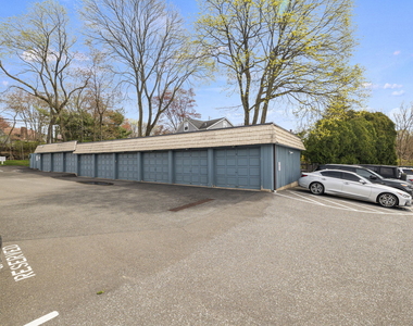 1153 Stratfield Road - Photo Thumbnail 15