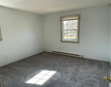 22 College Street - Photo Thumbnail 6