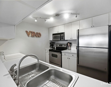 127 Greyrock Place - Photo Thumbnail 6