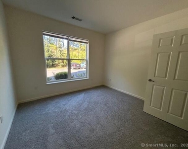 10 Norden Place - Photo Thumbnail 19
