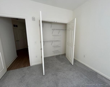 10 Norden Place - Photo Thumbnail 23