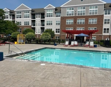 10 Norden Place - Photo Thumbnail 14