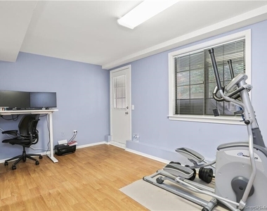 237 Strawberry Hill Avenue - Photo Thumbnail 23
