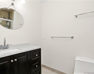 237 Strawberry Hill Avenue - Photo Thumbnail 20