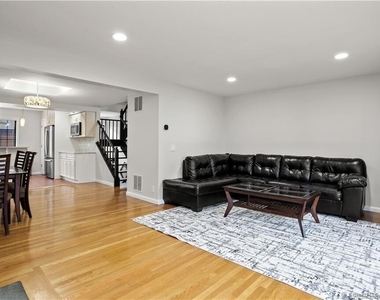 237 Strawberry Hill Avenue - Photo Thumbnail 4
