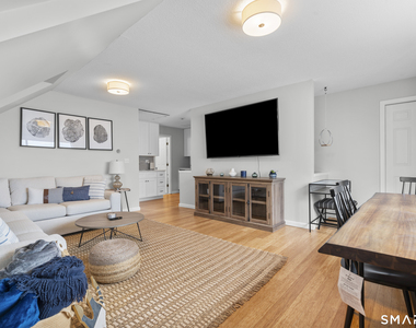 62 Cosey Beach Avenue - Photo Thumbnail 6