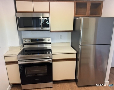 850 Atlantic Street - Photo Thumbnail 13