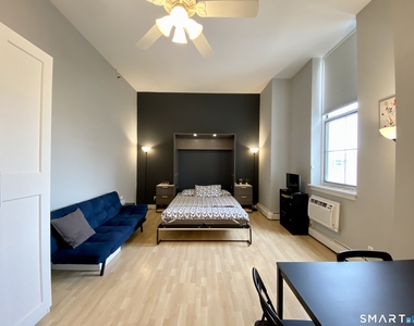 124 Court Street - Photo Thumbnail 11