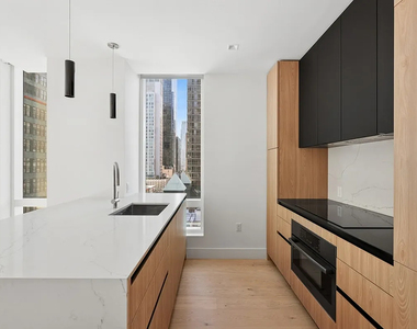 Hell’s Kitchen 43rd Street - Photo Thumbnail 1
