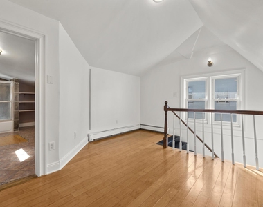 48 Lockwood Avenue - Photo Thumbnail 14