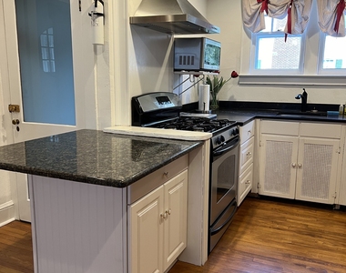 46 Parkway - Photo Thumbnail 10