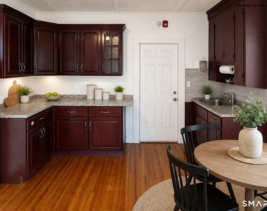 125 Columbia Street - Photo Thumbnail 4