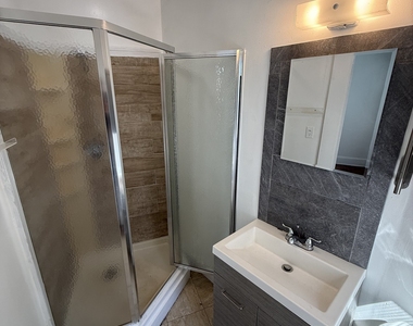 125 Columbia Street - Photo Thumbnail 8