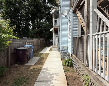 125 Columbia Street - Photo Thumbnail 17