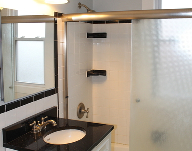 888 Farmington Avenue - Photo Thumbnail 19
